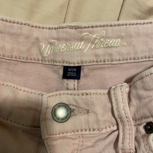 Light pink shorts - Picture 2 of 3